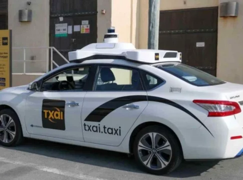 UAE Expands Driverless Taxis to Al Reem & Al Maryah Islands in Abu Dhabi